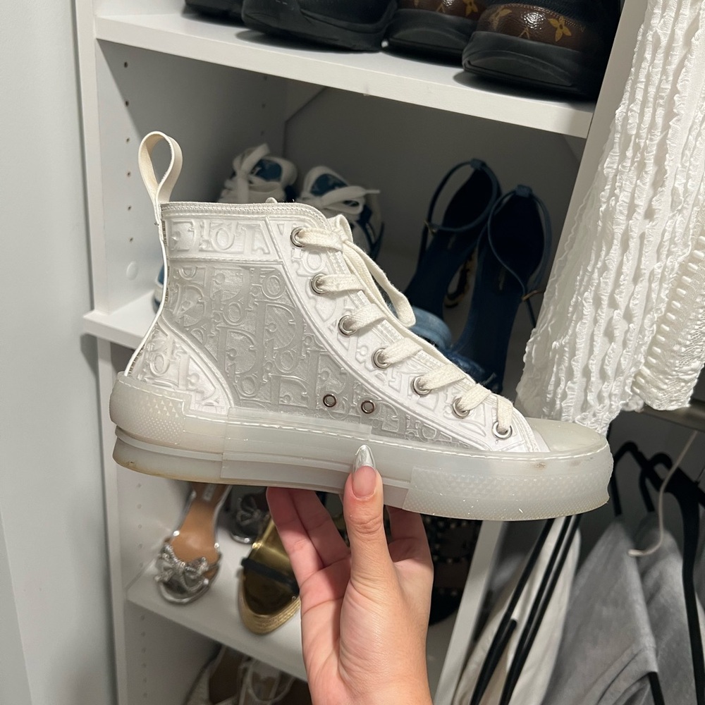 size 8 women christian dior